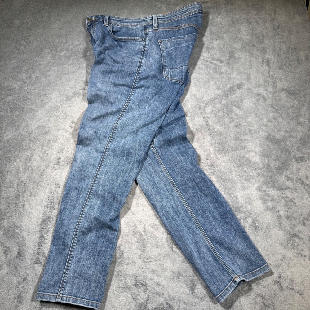 DUER Jeans Men's 34x30 Athletic Straight L2X Coolmax Medium Wash Blue